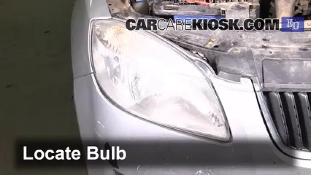 2007 Skoda Roomster HTP 1.2L 3 Cyl. Éclairage Feu de jour (remplacer l'ampoule)